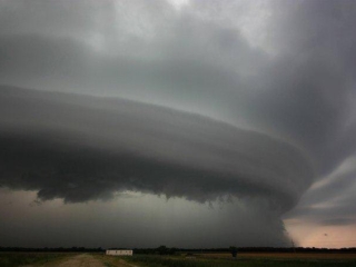 Picture of tornado by Dick McGowan